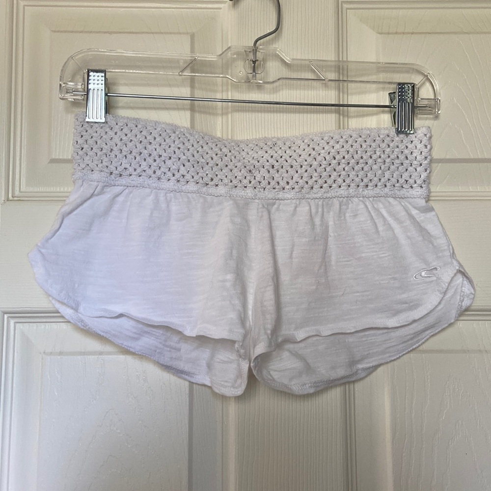 O’Neill brand swimsuit coverup shorts. White. Size S.